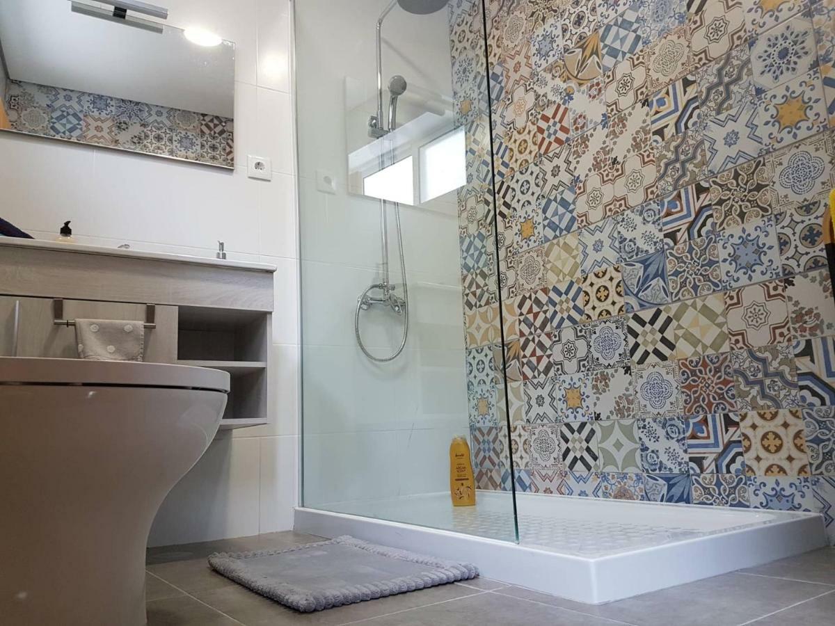 Join Our Relaxed House Near The Beach - Mosteiros Mosteiros  Eksteriør bilde
